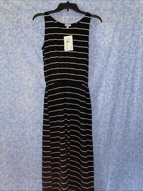 NWT—Love, Fire: Sleeveless Black & White Striped Maxi Dress